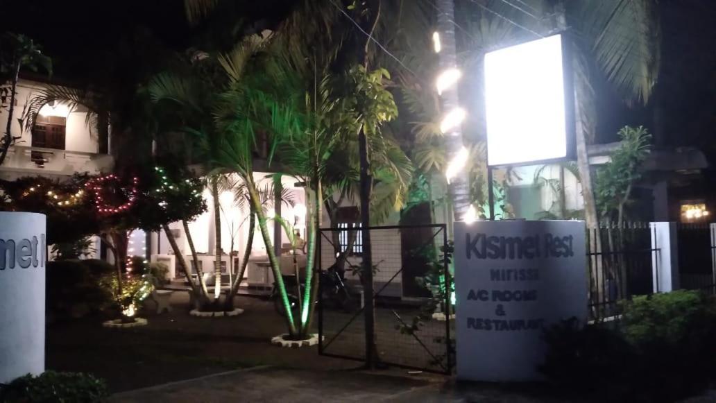 Kismet Rest Mirissa Hotel ภายนอก รูปภาพ